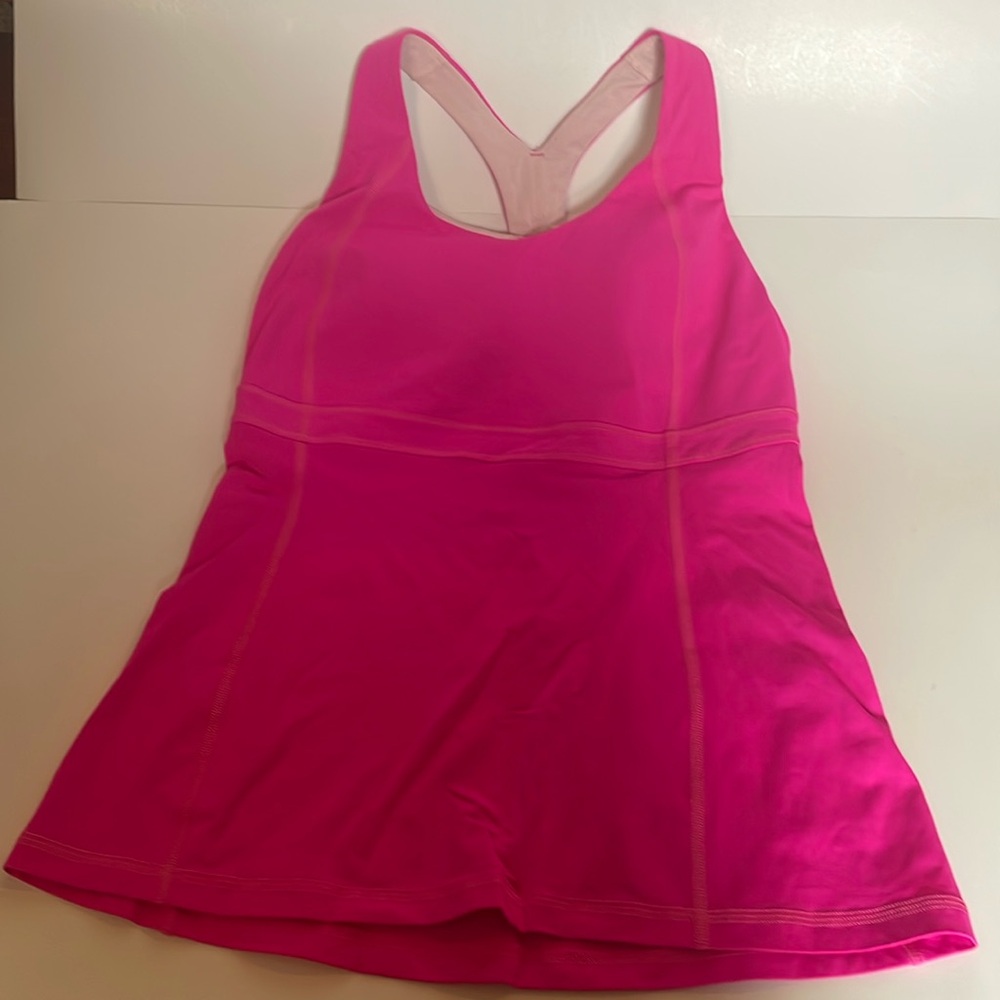 LULULEMON TANK SIZE 6
